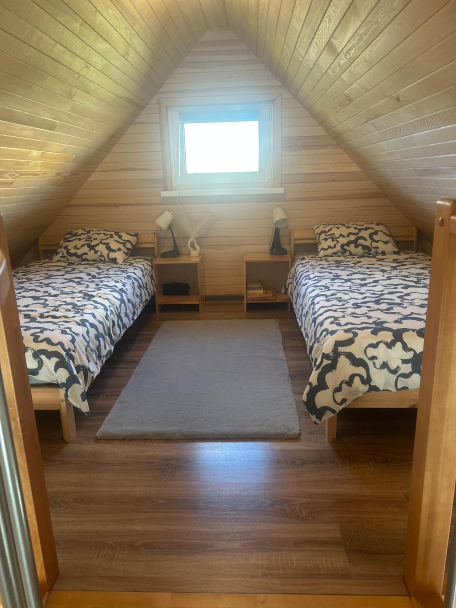 Tiny House *